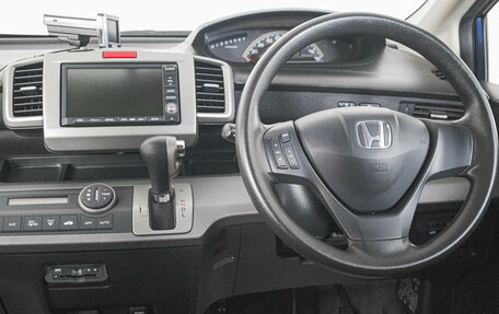 Honda Freed I, 2010 год, 1 049 000 рублей, 15 фотография