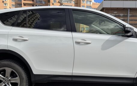 Toyota RAV4, 2015 год, 2 090 000 рублей, 13 фотография