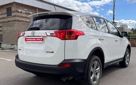 Toyota RAV4, 2015 год, 2 090 000 рублей, 11 фотография