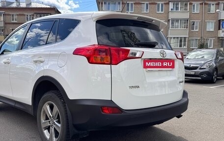 Toyota RAV4, 2015 год, 2 090 000 рублей, 9 фотография