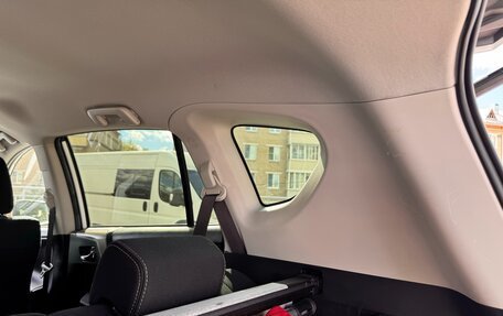 Toyota RAV4, 2015 год, 2 090 000 рублей, 36 фотография