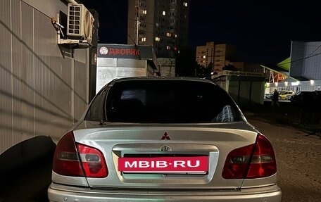 Mitsubishi Carisma I, 2001 год, 250 000 рублей, 4 фотография