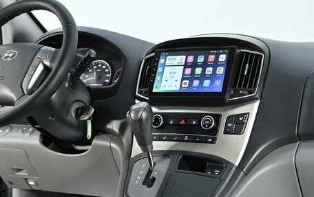Hyundai Grand Starex Grand Starex I рестайлинг 2, 2017 год, 2 085 000 рублей, 8 фотография