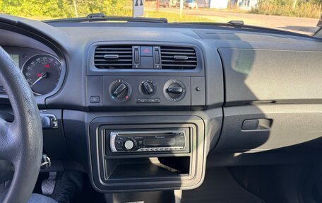Skoda Fabia II, 2011 год, 450 000 рублей, 13 фотография