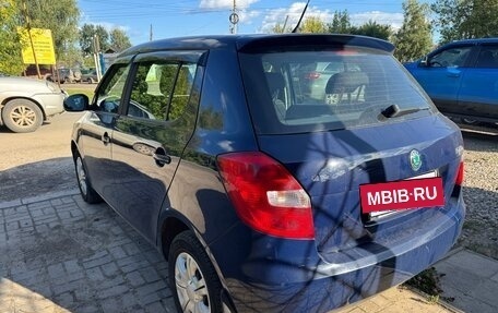 Skoda Fabia II, 2011 год, 450 000 рублей, 6 фотография