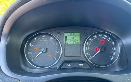 Skoda Fabia II, 2011 год, 450 000 рублей, 14 фотография