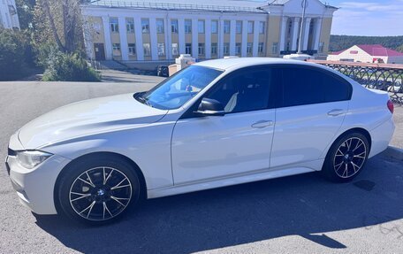 BMW 3 серия, 2013 год, 1 700 000 рублей, 3 фотография