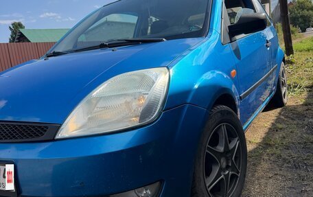 Ford Fiesta, 2004 год, 280 000 рублей, 6 фотография