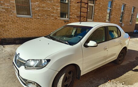 Renault Logan II, 2016 год, 650 000 рублей, 2 фотография