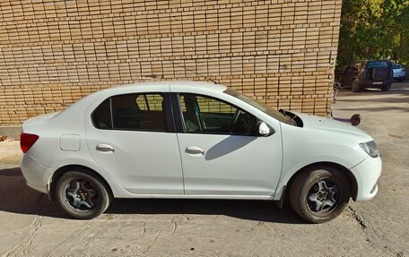 Renault Logan II, 2016 год, 650 000 рублей, 3 фотография