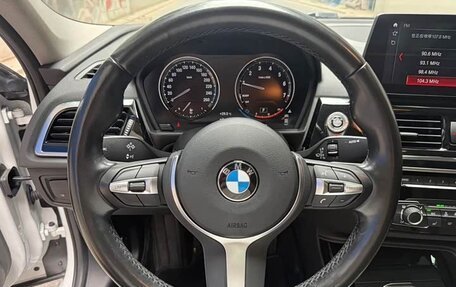 BMW 1 серия, 2022 год, 1 550 000 рублей, 14 фотография