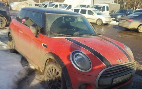 MINI Hatch, 2019 год, 1 725 000 рублей, 2 фотография