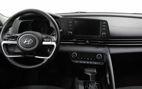 Hyundai Elantra, 2021 год, 1 769 900 рублей, 6 фотография