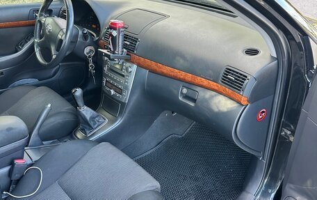 Toyota Avensis III рестайлинг, 2008 год, 897 000 рублей, 32 фотография