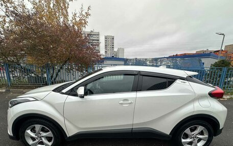 Toyota C-HR I рестайлинг, 2018 год, 2 350 000 рублей, 3 фотография