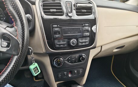 Renault Logan II, 2014 год, 850 000 рублей, 3 фотография