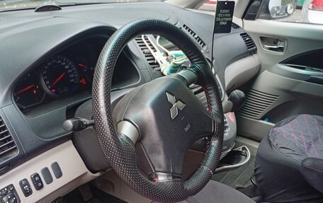Mitsubishi Grandis, 2007 год, 510 000 рублей, 14 фотография