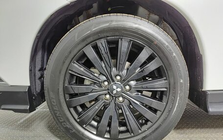 Mitsubishi Outlander III рестайлинг 3, 2022 год, 3 190 000 рублей, 22 фотография