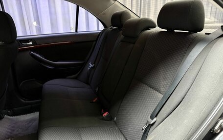 Toyota Avensis III рестайлинг, 2005 год, 589 000 рублей, 28 фотография