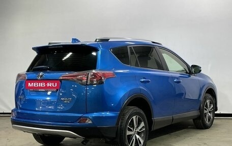 Toyota RAV4, 2015 год, 2 359 000 рублей, 5 фотография