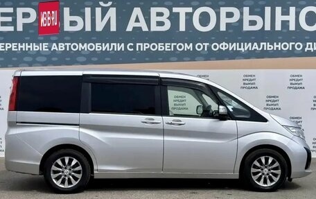 Honda Stepwgn IV, 2019 год, 2 349 000 рублей, 4 фотография