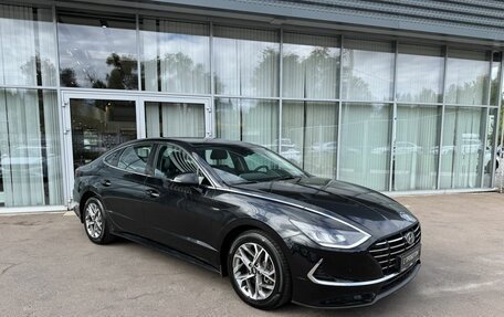 Hyundai Sonata VIII, 2021 год, 2 200 000 рублей, 3 фотография