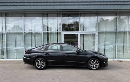 Hyundai Sonata VIII, 2021 год, 2 200 000 рублей, 4 фотография