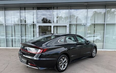 Hyundai Sonata VIII, 2021 год, 2 200 000 рублей, 5 фотография