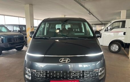 Hyundai Staria, 2024 год, 5 499 000 рублей, 2 фотография