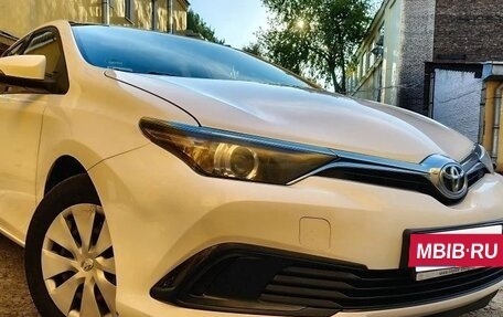 Toyota Auris II, 2016 год, 1 600 000 рублей, 4 фотография