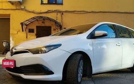 Toyota Auris II, 2016 год, 1 600 000 рублей, 2 фотография