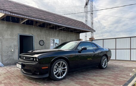 Dodge Challenger III рестайлинг 2, 2022 год, 5 300 000 рублей, 10 фотография