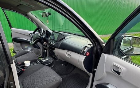 Mitsubishi L200 IV рестайлинг, 2012 год, 1 200 000 рублей, 5 фотография