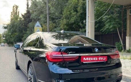 BMW 7 серия, 2015 год, 3 200 000 рублей, 19 фотография