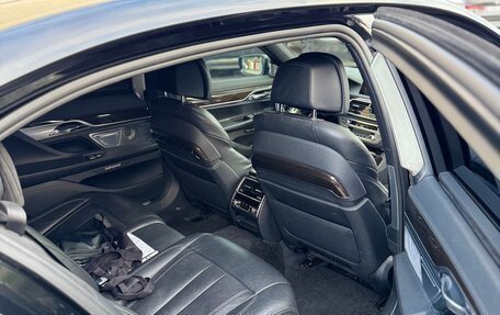 BMW 7 серия, 2015 год, 3 200 000 рублей, 28 фотография