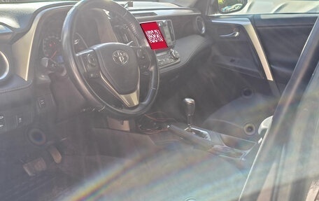Toyota RAV4, 2014 год, 2 100 000 рублей, 6 фотография