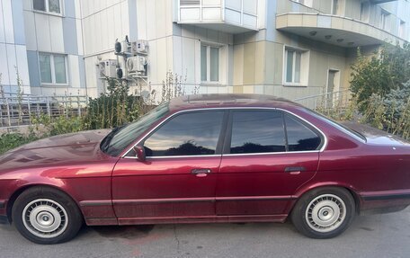BMW 5 серия, 1993 год, 980 000 рублей, 3 фотография
