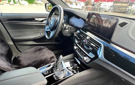 BMW 5 серия, 2022 год, 5 200 000 рублей, 10 фотография
