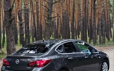 Opel Astra J, 2012 год, 610 000 рублей, 5 фотография