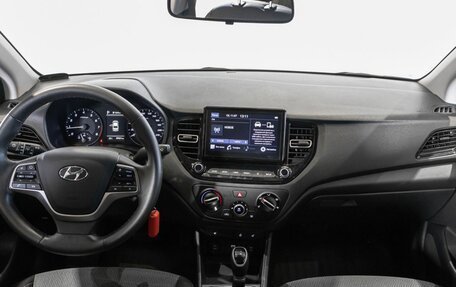 Hyundai Solaris II рестайлинг, 2021 год, 1 495 000 рублей, 6 фотография