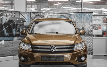 Volkswagen Tiguan I, 2016 год, 1 349 000 рублей, 2 фотография