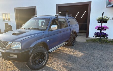 Mitsubishi L200 III рестайлинг, 2004 год, 550 000 рублей, 9 фотография
