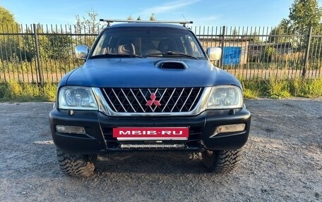 Mitsubishi L200 III рестайлинг, 2004 год, 550 000 рублей, 3 фотография