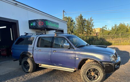 Mitsubishi L200 III рестайлинг, 2004 год, 550 000 рублей, 14 фотография