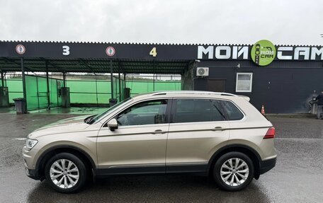 Volkswagen Tiguan II, 2018 год, 2 000 000 рублей, 2 фотография