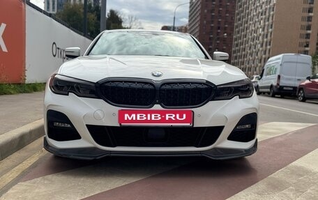 BMW 3 серия, 2019 год, 4 200 000 рублей, 3 фотография