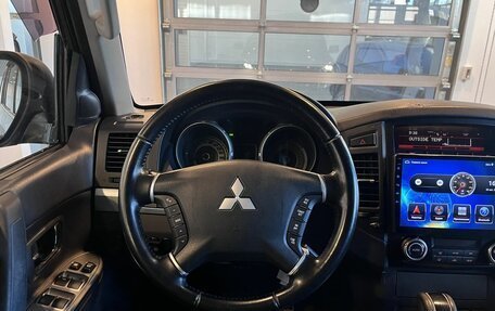 Mitsubishi Pajero IV, 2011 год, 2 311 000 рублей, 10 фотография