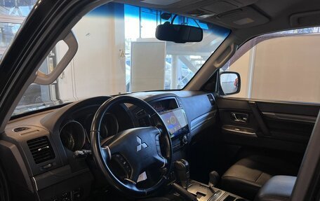 Mitsubishi Pajero IV, 2011 год, 2 311 000 рублей, 19 фотография