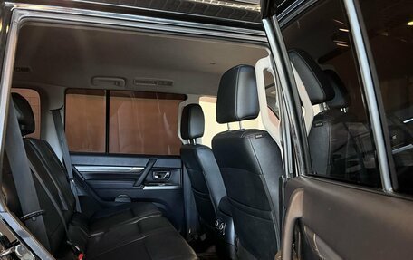 Mitsubishi Pajero IV, 2011 год, 2 311 000 рублей, 22 фотография