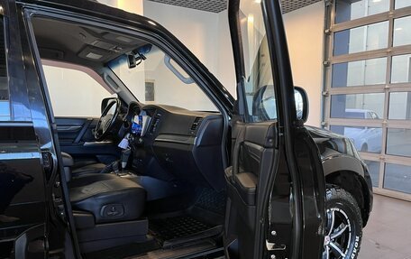 Mitsubishi Pajero IV, 2011 год, 2 311 000 рублей, 23 фотография